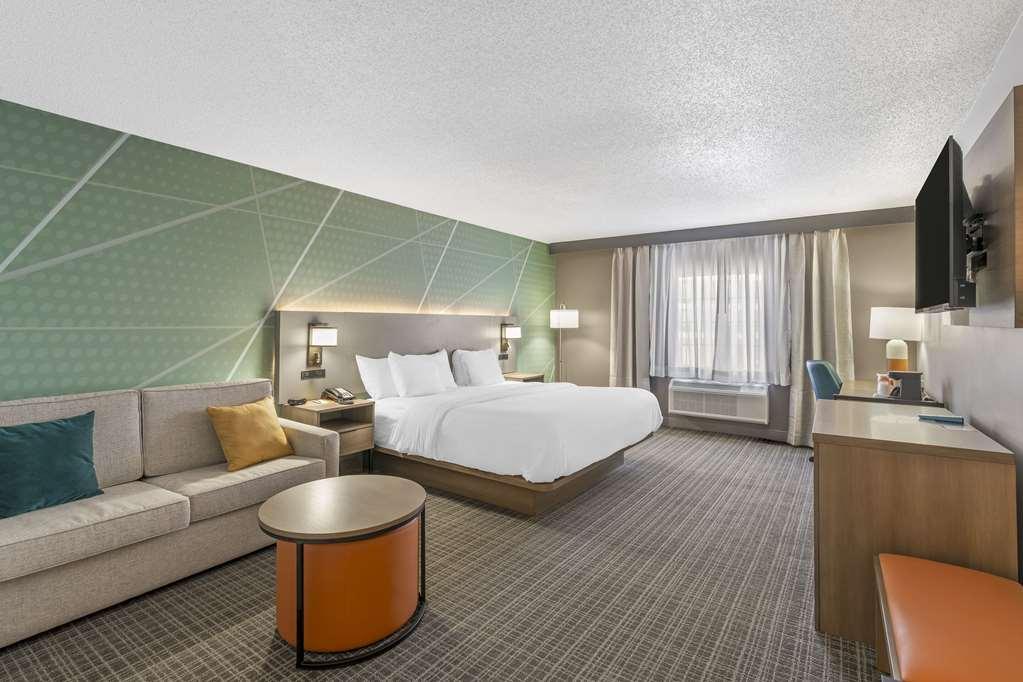 Comfort Inn & Suites Louisville Airport Fair & Expo Rum bild