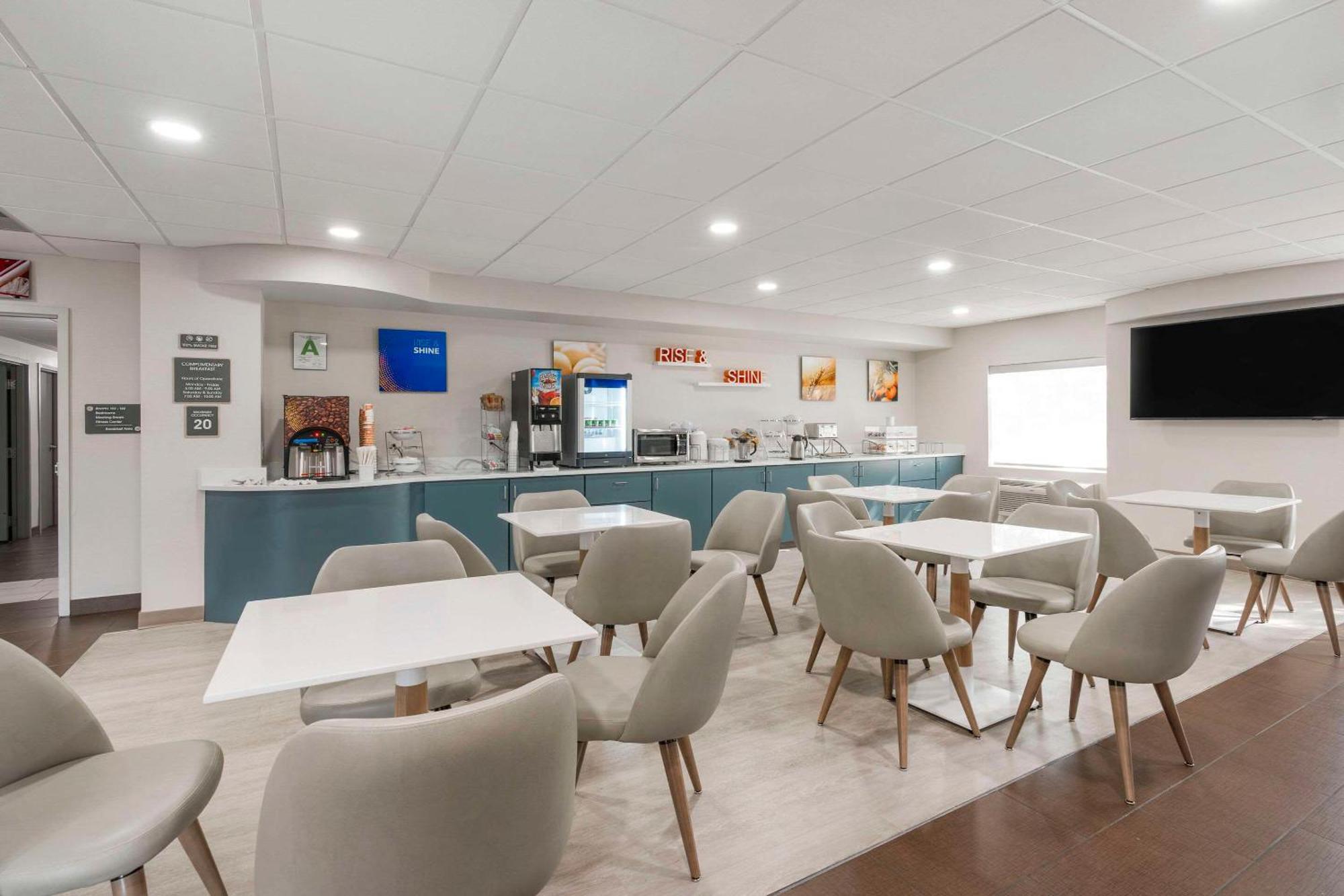Comfort Inn & Suites Louisville Airport Fair & Expo Exteriör bild