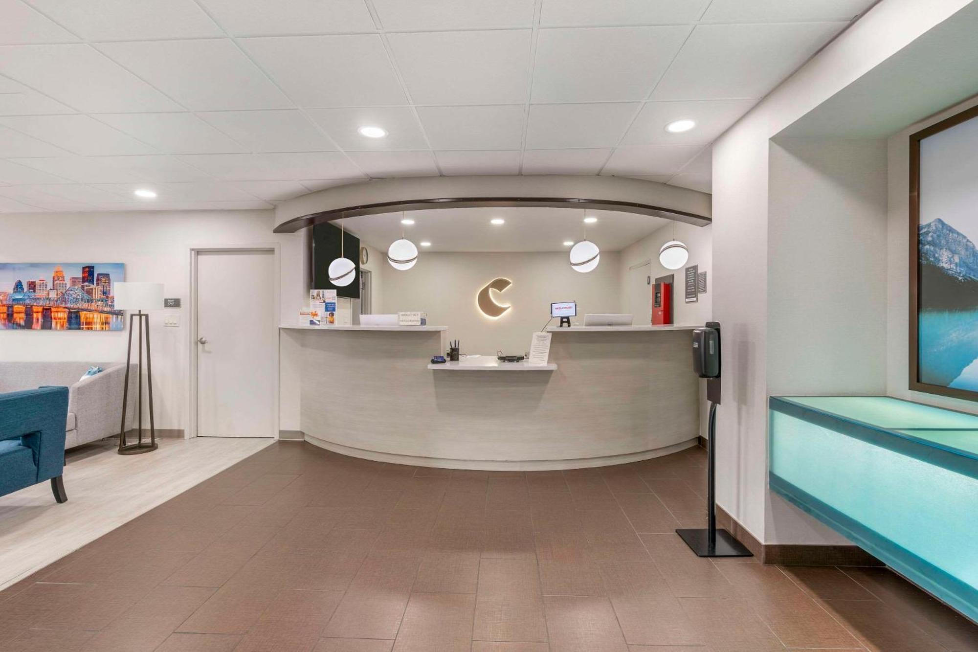 Comfort Inn & Suites Louisville Airport Fair & Expo Exteriör bild