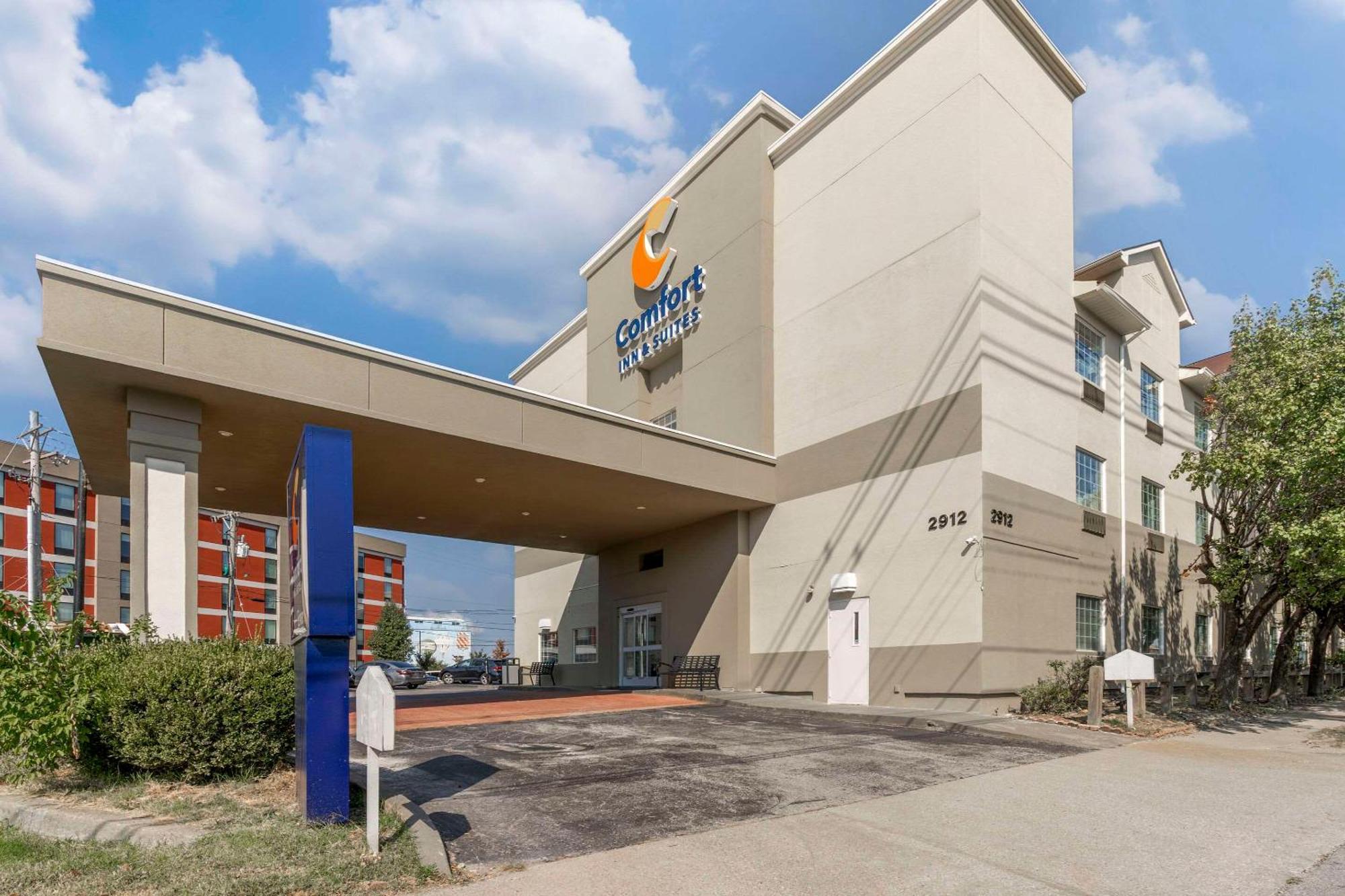 Comfort Inn & Suites Louisville Airport Fair & Expo Exteriör bild
